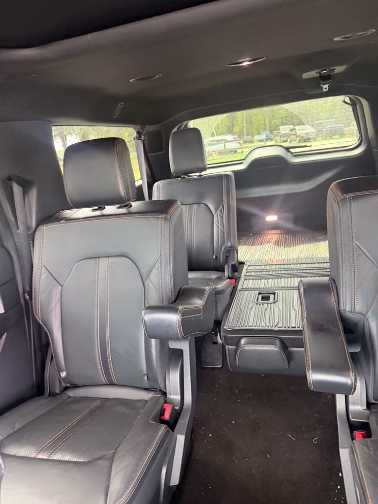 2023 Black Metallic Ford Expedition Max Platinum RWD SUV