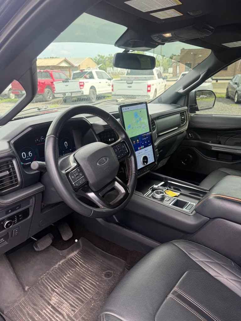 2023 Black Metallic Ford Expedition Max Platinum RWD SUV