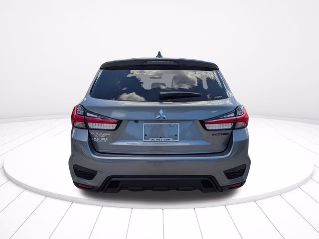 2026 Mercury Gray Metallic Mitsubishi Outlander Sport 2.0 LE 4X4 SUV