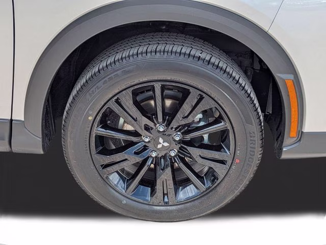 2026 Alloy Silver Metallic Mitsubishi Eclipse Cross LE 4X4 SUV