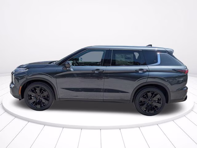 2026 Graphite Gray Mitsubishi Outlander LE FWD SUV