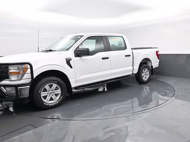 2021 Oxford White Ford F-150 XL 4X4 Truck