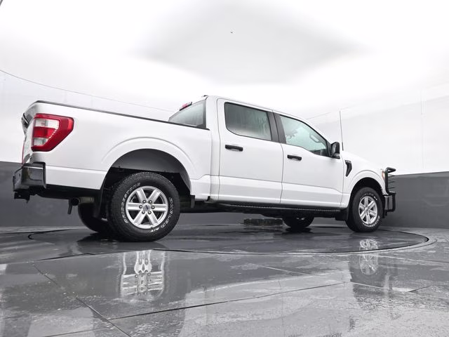 2021 Oxford White Ford F-150 XL 4X4 Truck