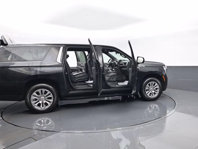 2025 Onyx Black GMC Yukon XL Denali 4X4 SUV