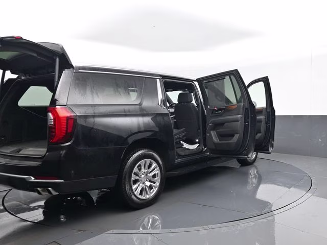 2025 Onyx Black GMC Yukon XL Denali 4X4 SUV