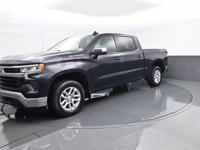 2024 Dark Ash Metallic Chevrolet Silverado 1500 LT 4X4 Truck