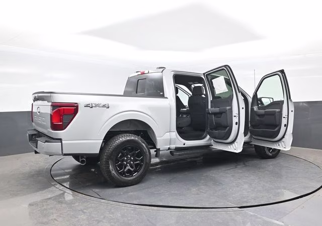 2026 Avalanche Ford F-150 XLT 4X4 Truck