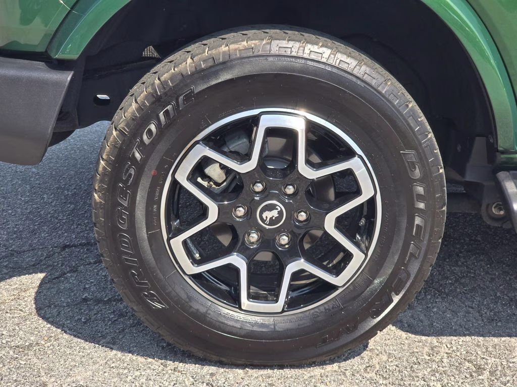 2025 Eruption Green Metallic Ford Bronco Outer Banks 4X4 SUV