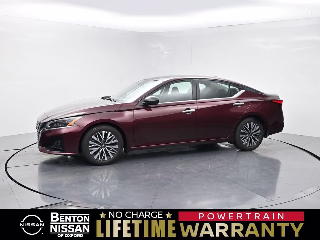 2024 Garnet Pearl Metallic Nissan Altima 2.5 SV FWD Sedan