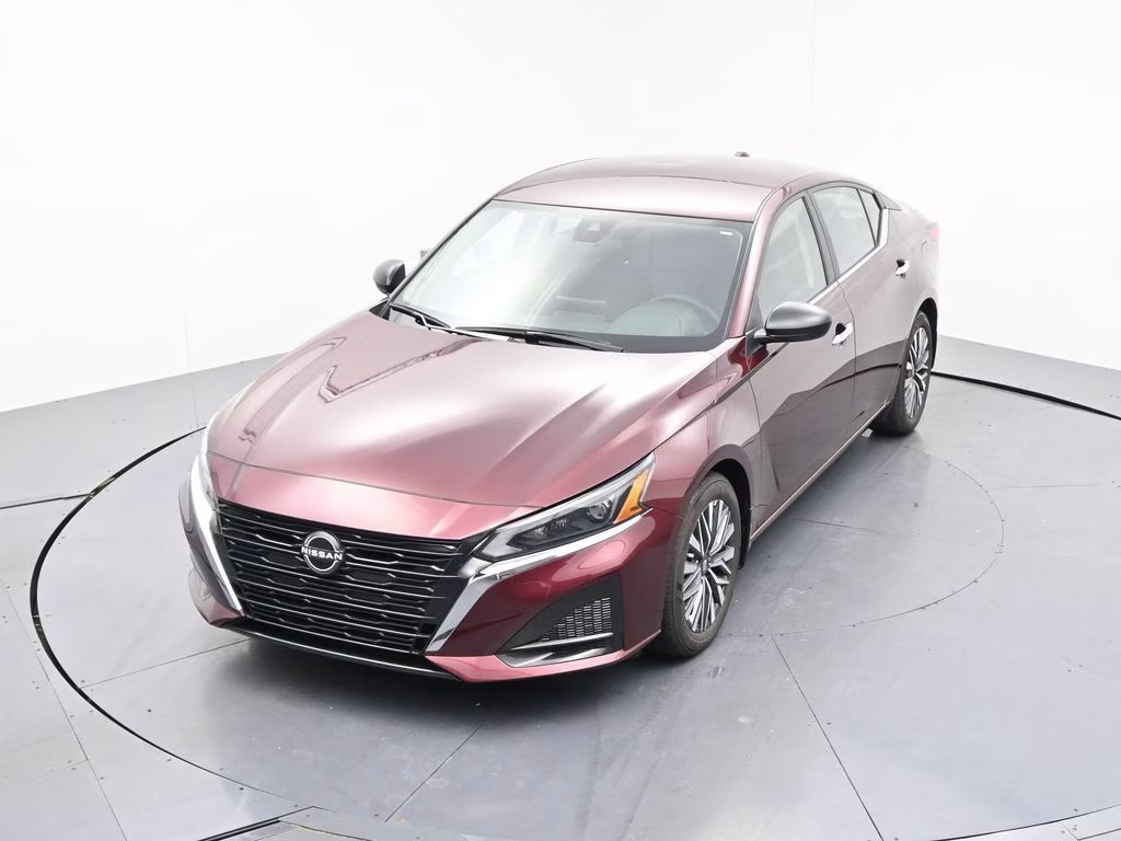 2024 Garnet Pearl Metallic Nissan Altima 2.5 SV FWD Sedan