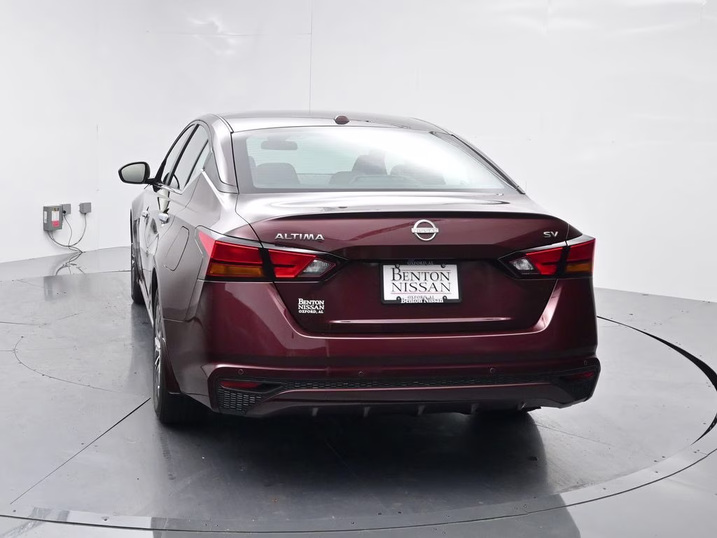 2024 Garnet Pearl Metallic Nissan Altima 2.5 SV FWD Sedan