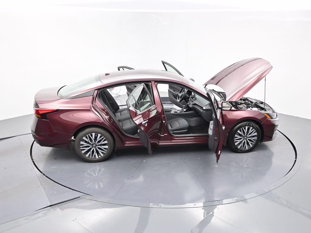 2024 Garnet Pearl Metallic Nissan Altima 2.5 SV FWD Sedan