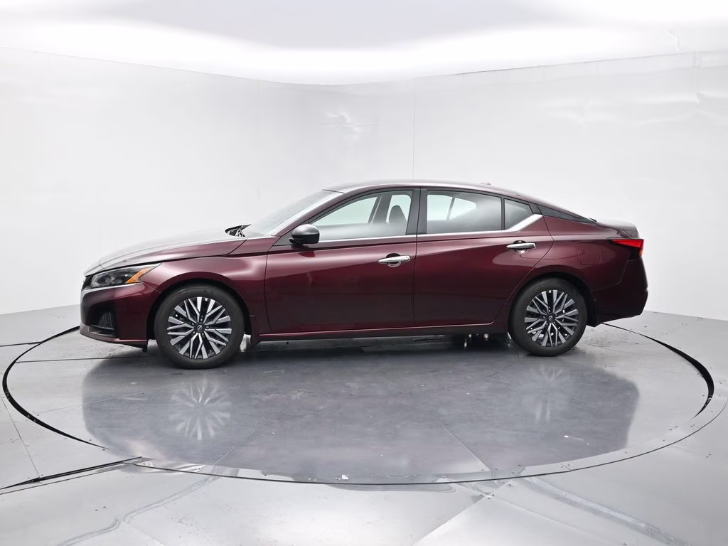 2024 Garnet Pearl Metallic Nissan Altima 2.5 SV FWD Sedan