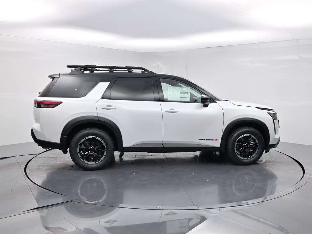 2026 Everest White Pearl/Black Nissan Pathfinder Rock Creek 4X4 SUV