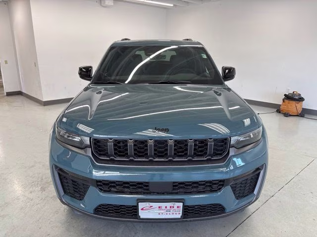 2026 Steel Blue Jeep Grand Cherokee Limited 4X4 SUV