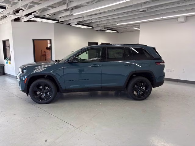 2026 Steel Blue Jeep Grand Cherokee Limited 4X4 SUV