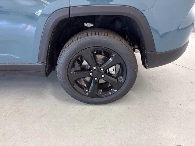 2026 Steel Blue Jeep Grand Cherokee Limited 4X4 SUV