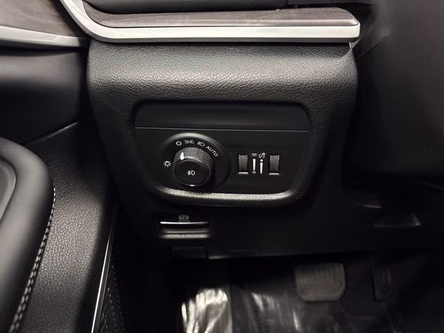 2026 Steel Blue Jeep Grand Cherokee Limited 4X4 SUV