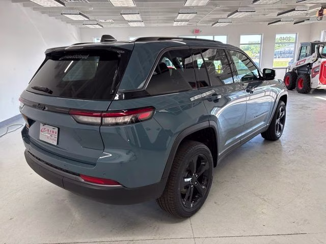 2026 Steel Blue Jeep Grand Cherokee Limited 4X4 SUV