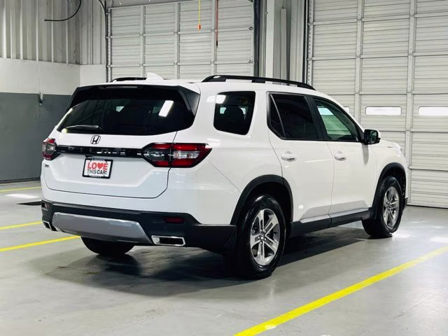 2026 Platinum White Pearl Honda Pilot EX-L FWD SUV