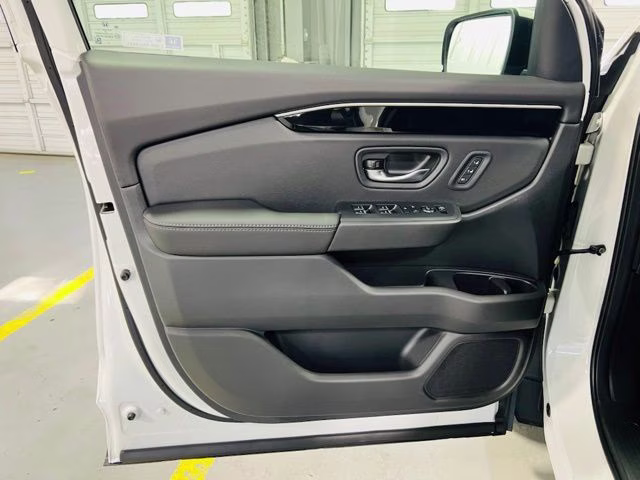2026 Platinum White Pearl Honda Pilot EX-L FWD SUV