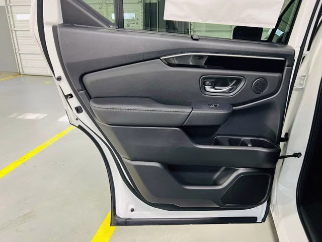 2026 Platinum White Pearl Honda Pilot EX-L FWD SUV