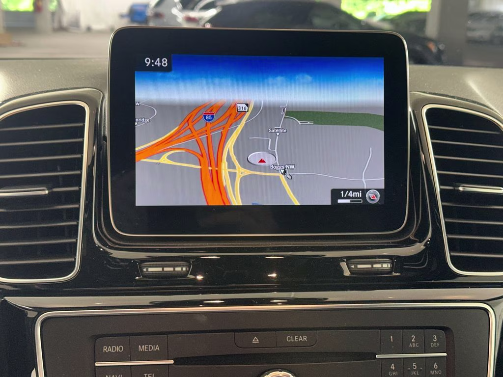 2019 Polar White Mercedes-Benz GLE GLE 400 AWD SUV