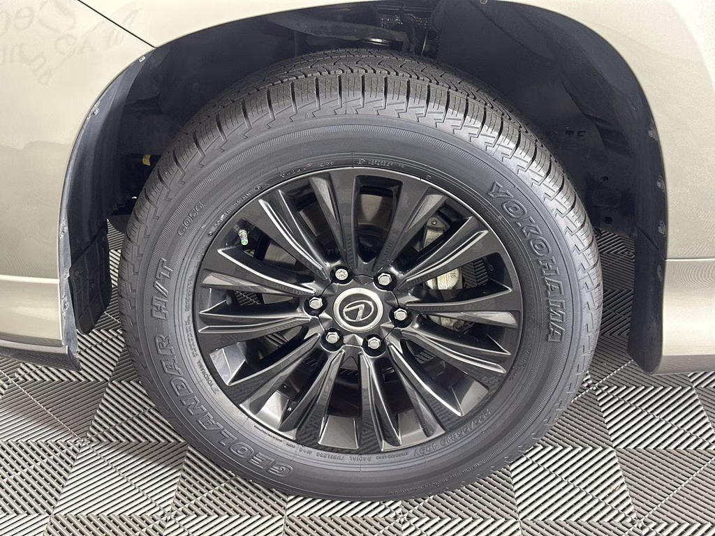 2023 Atomic Silver Lexus GX 460 4X4 SUV