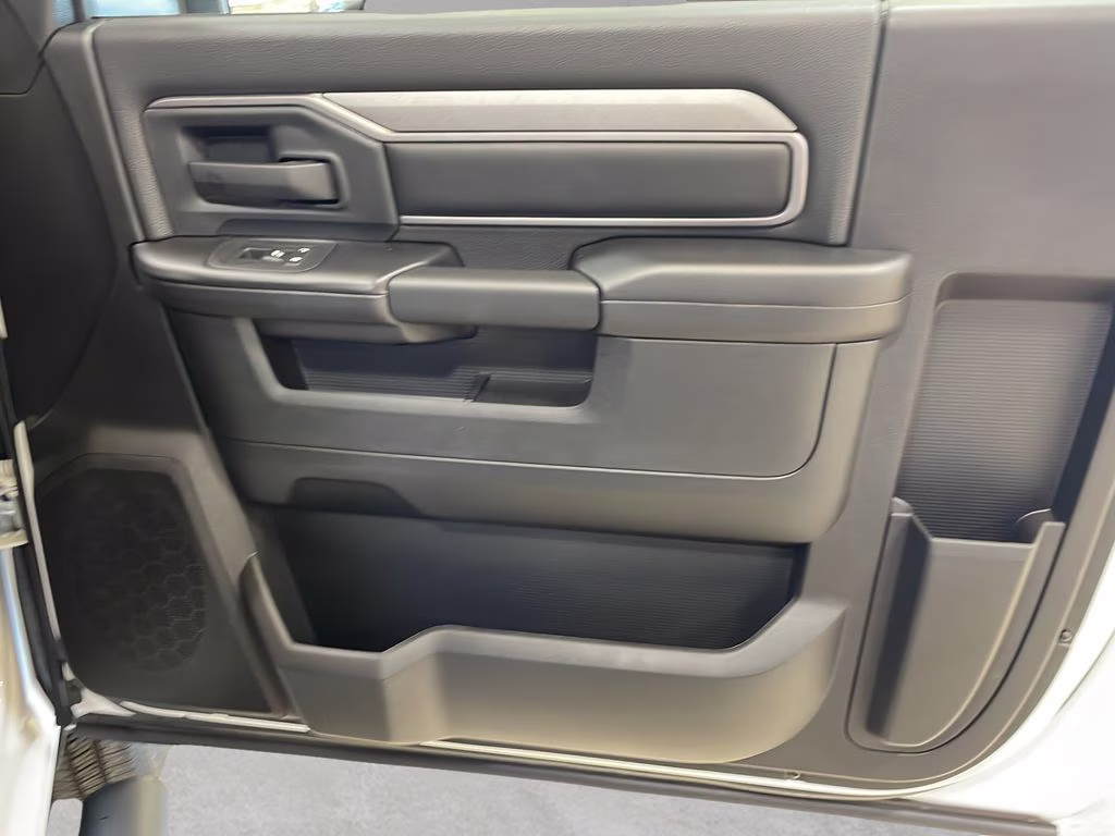2026 Bright White Clearcoat Ram 2500 Tradesman 4X4 Truck