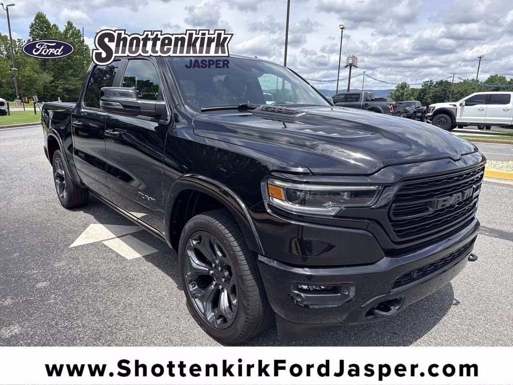 2023 Diamond Black Crystal Pearlcoat Ram 1500 Limited 4X4 Truck