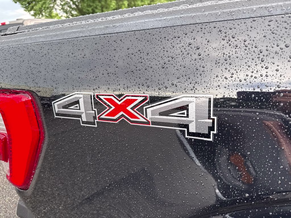2021 Agate Black Metallic Ford F-150 Lariat 4X4 Truck