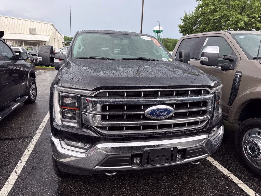 2021 Agate Black Metallic Ford F-150 Lariat 4X4 Truck