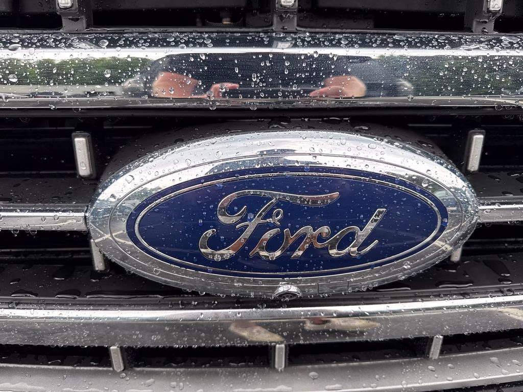 2021 Agate Black Metallic Ford F-150 Lariat 4X4 Truck