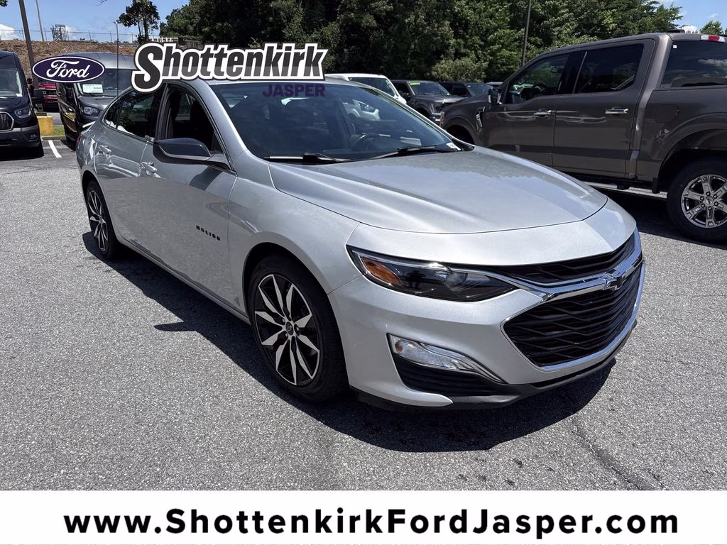 2020 Silver Ice Metallic Chevrolet Malibu RS FWD Sedan