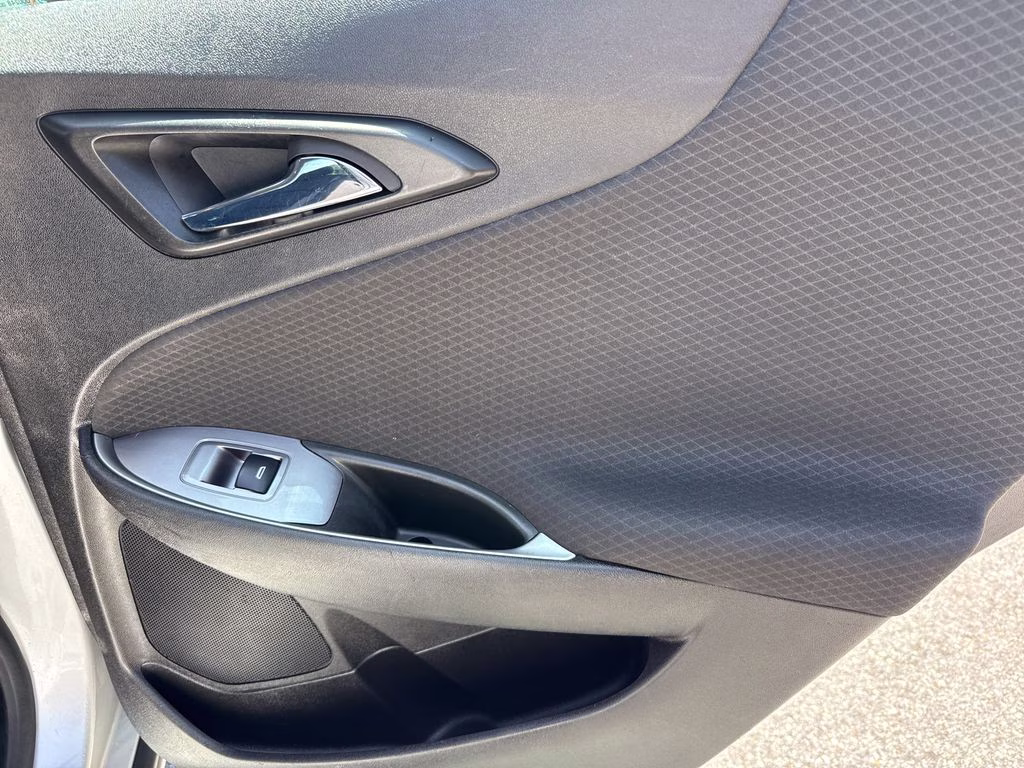 2020 Silver Ice Metallic Chevrolet Malibu RS FWD Sedan