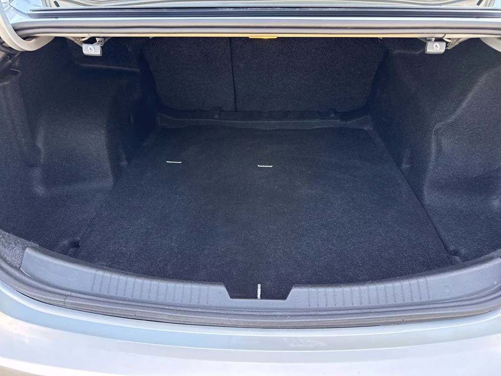 2020 Silver Ice Metallic Chevrolet Malibu RS FWD Sedan