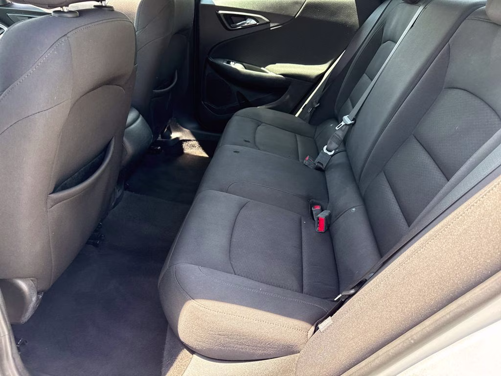 2020 Silver Ice Metallic Chevrolet Malibu RS FWD Sedan