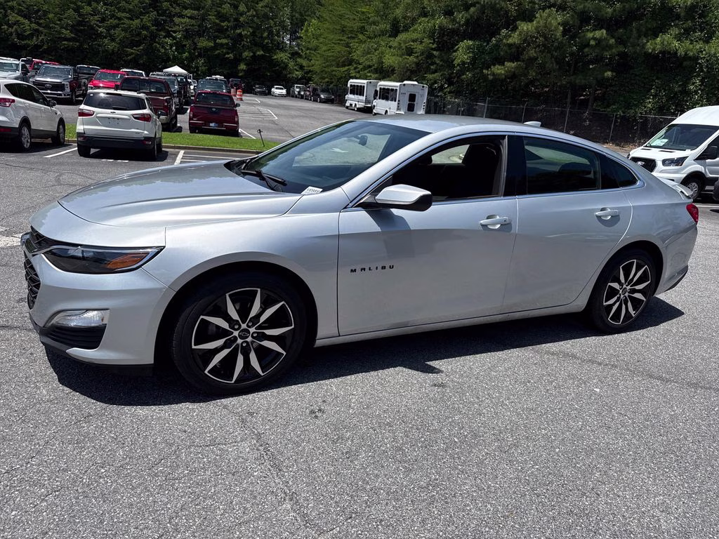 2020 Silver Ice Metallic Chevrolet Malibu RS FWD Sedan
