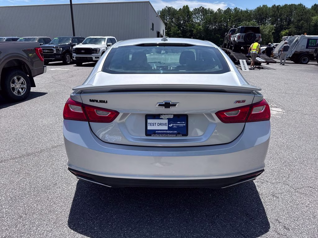 2020 Silver Ice Metallic Chevrolet Malibu RS FWD Sedan