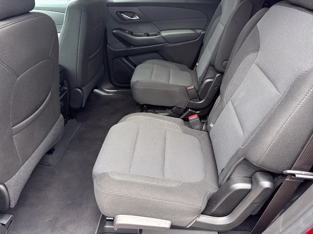 2023 Radiant Red Tintcoat Chevrolet Traverse LT FWD SUV