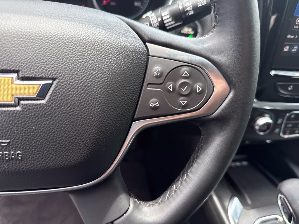 2023 Radiant Red Tintcoat Chevrolet Traverse LT FWD SUV