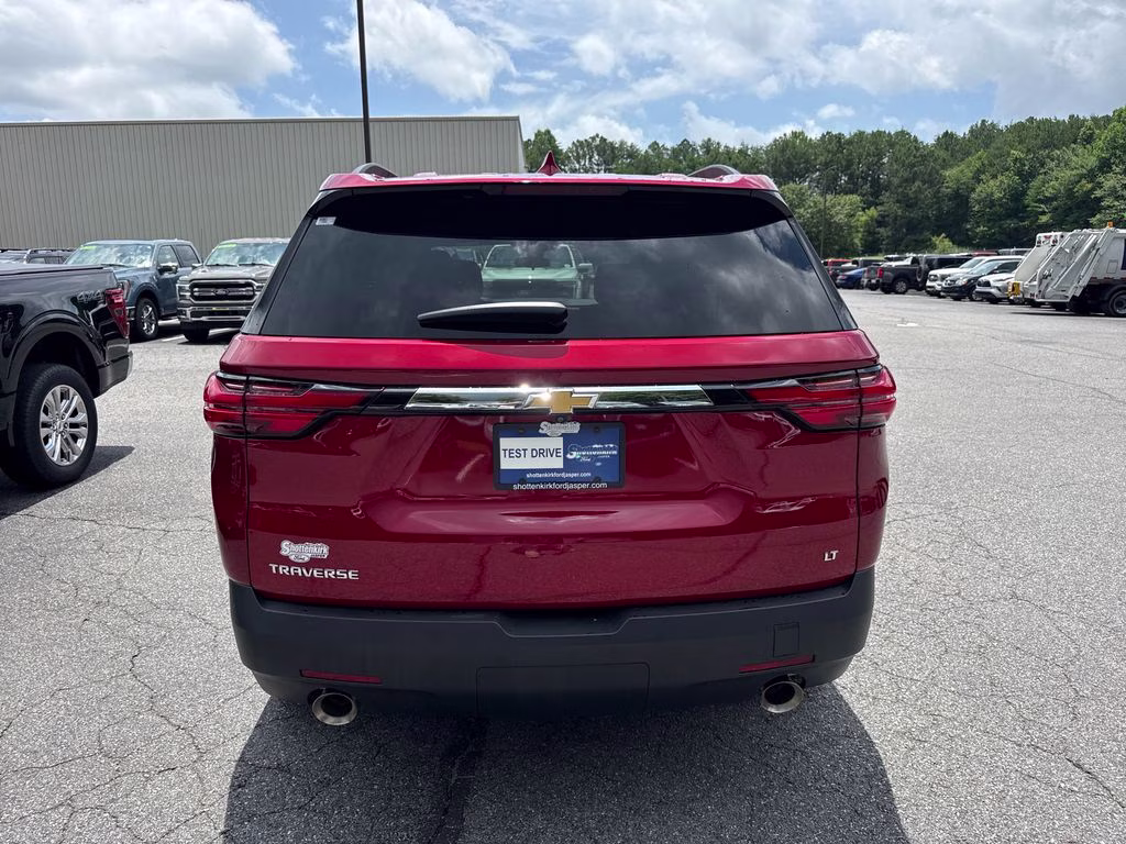 2023 Radiant Red Tintcoat Chevrolet Traverse LT FWD SUV
