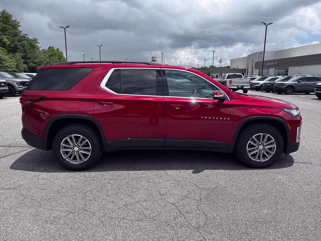 2023 Radiant Red Tintcoat Chevrolet Traverse LT FWD SUV