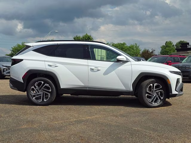 2026 Creamy White Pearl Hyundai Tucson Hybrid Limited AWD SUV