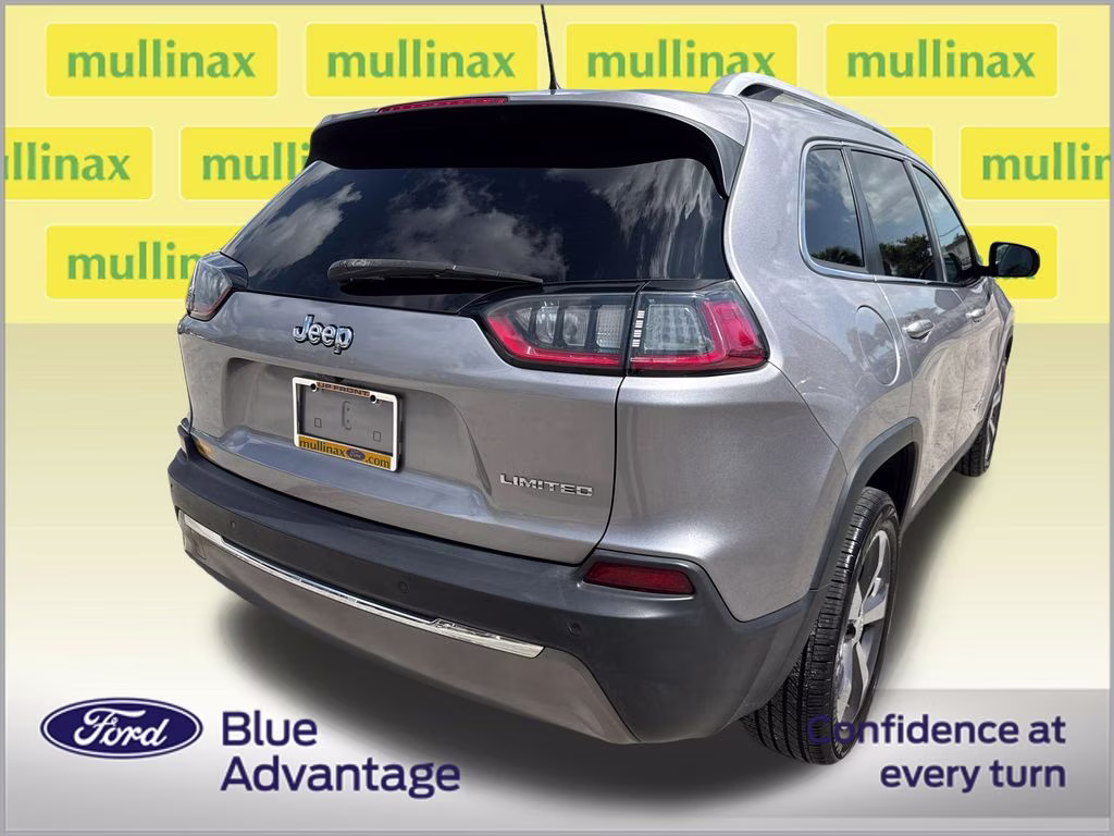 2019 Billet Silver Metallic Clearcoat Jeep Cherokee Limited FWD SUV