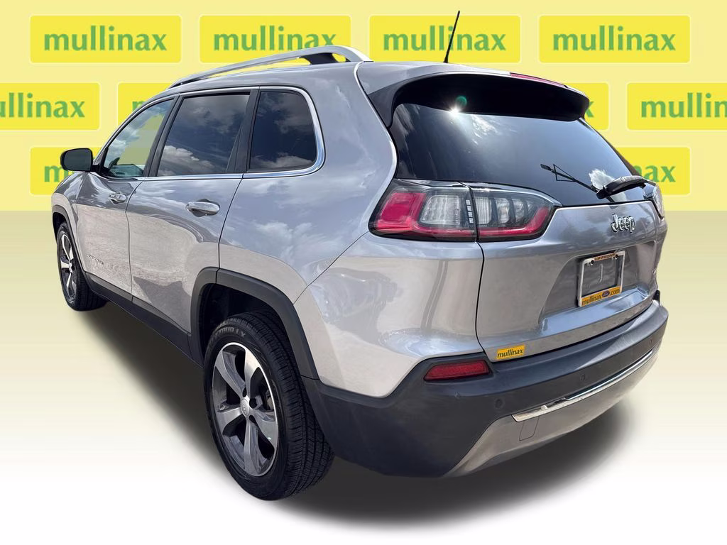 2019 Billet Silver Metallic Clearcoat Jeep Cherokee Limited FWD SUV