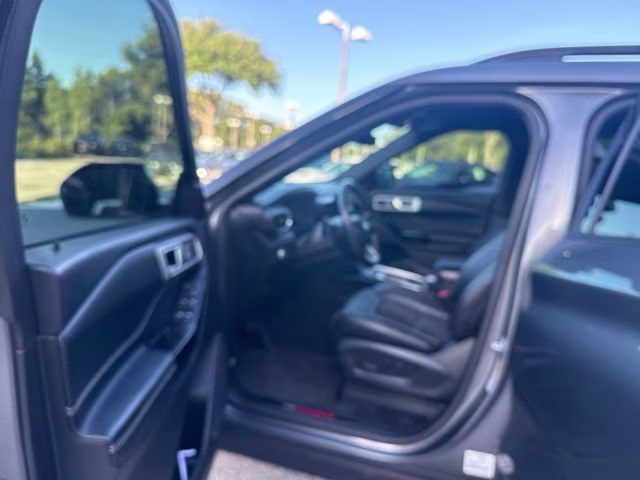2022 Carbonized Gray Metallic Ford Explorer ST RWD SUV