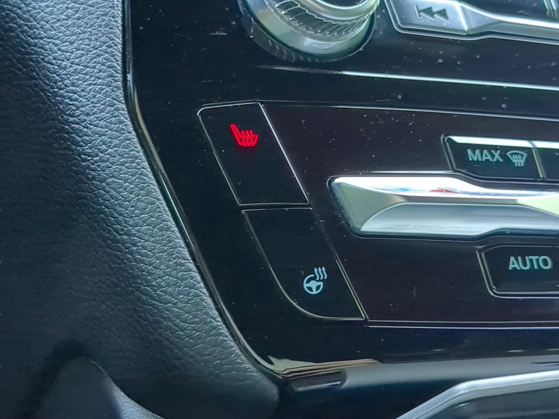 2022 Carbonized Gray Metallic Ford Explorer ST RWD SUV