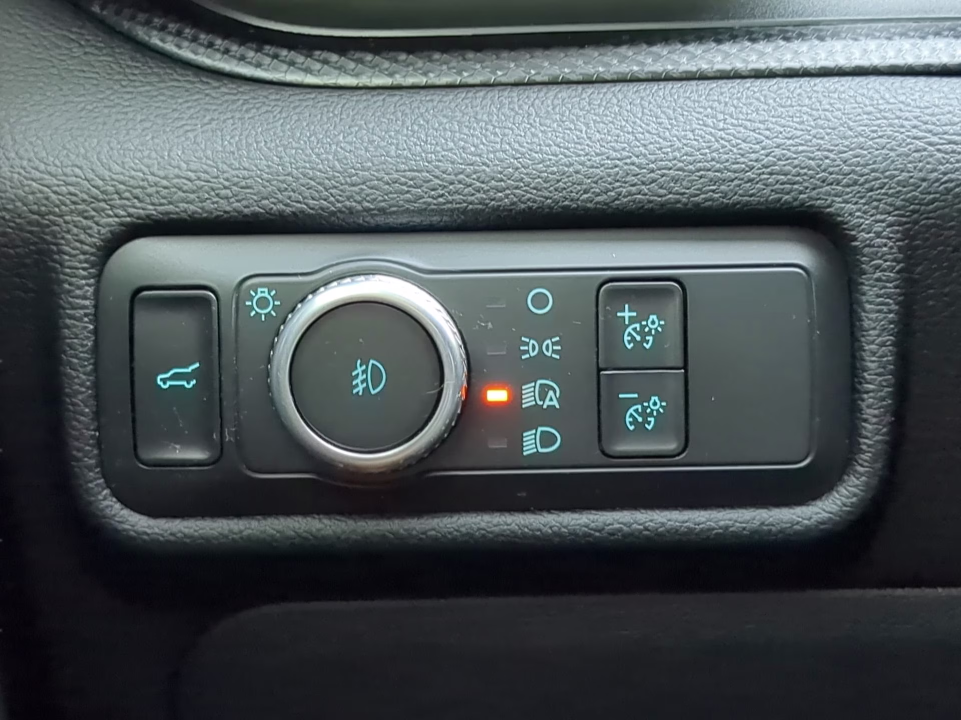 2022 Carbonized Gray Metallic Ford Explorer ST RWD SUV