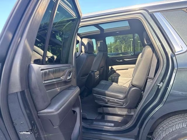 2021 Hunter Metallic GMC Yukon Denali RWD SUV